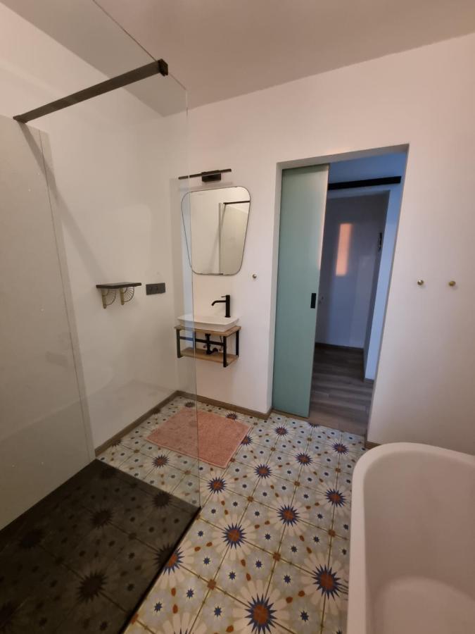 Cerf, Ouvre-Moi B&B Rochefort Bagian luar foto