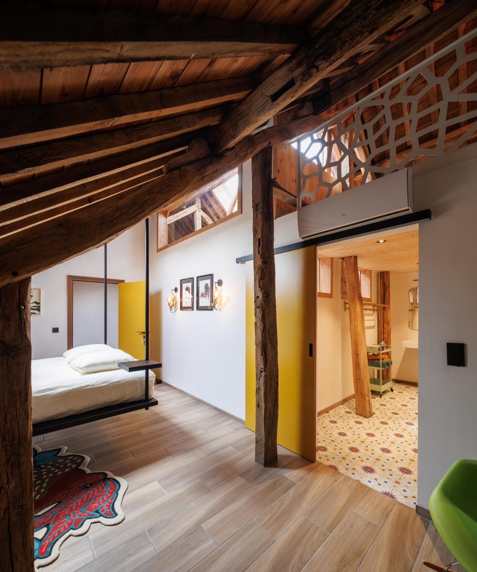 Cerf, Ouvre-Moi B&B Rochefort Bagian luar foto